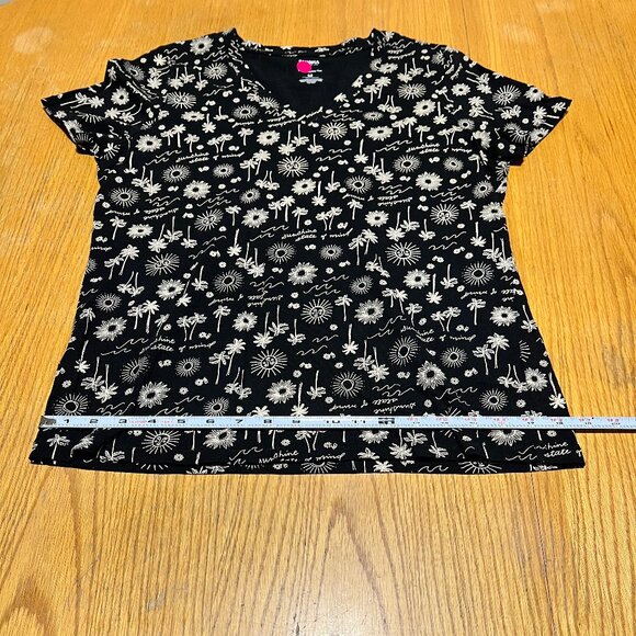 Sonoma Black & Cream Floral V-Neck Tee – Size M - Picture 10 of 12